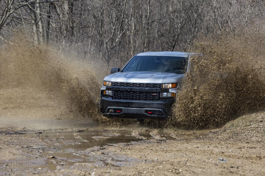  Chevrolet Silverado Custom Z71 Trail Boss Crew Cab 2019 года  (фото 3 из 12)